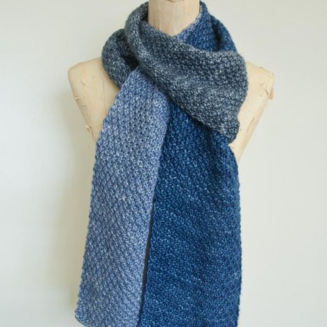 Double Moss Stitch Colour Blocked Scarf Pattern | Cowgirlblues